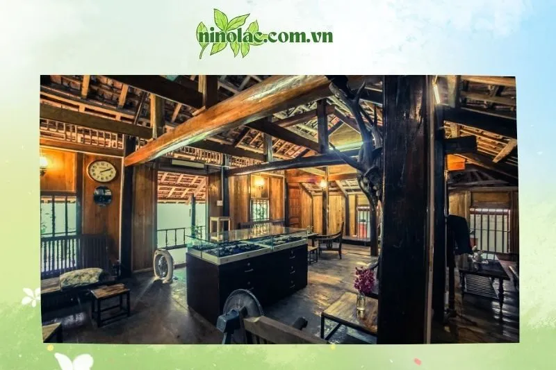 The Wood House - Nhà Sàn Cuối Ngõ